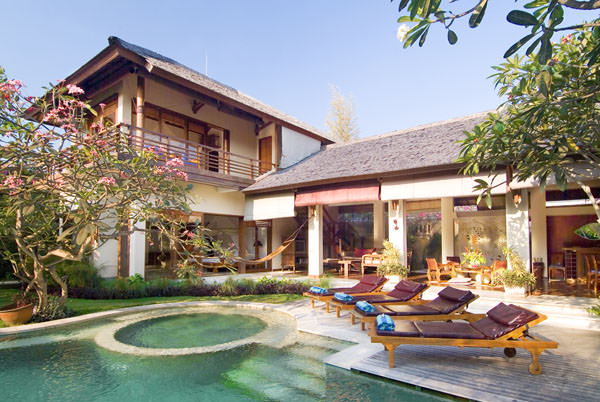 Bali Villa Maharaj Themain villa