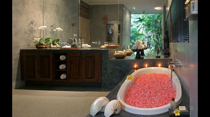 Bali Villa Nalina Bedroom bath shower