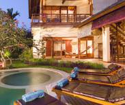 Bali Villa Maharaj Main sleeping area at dusk